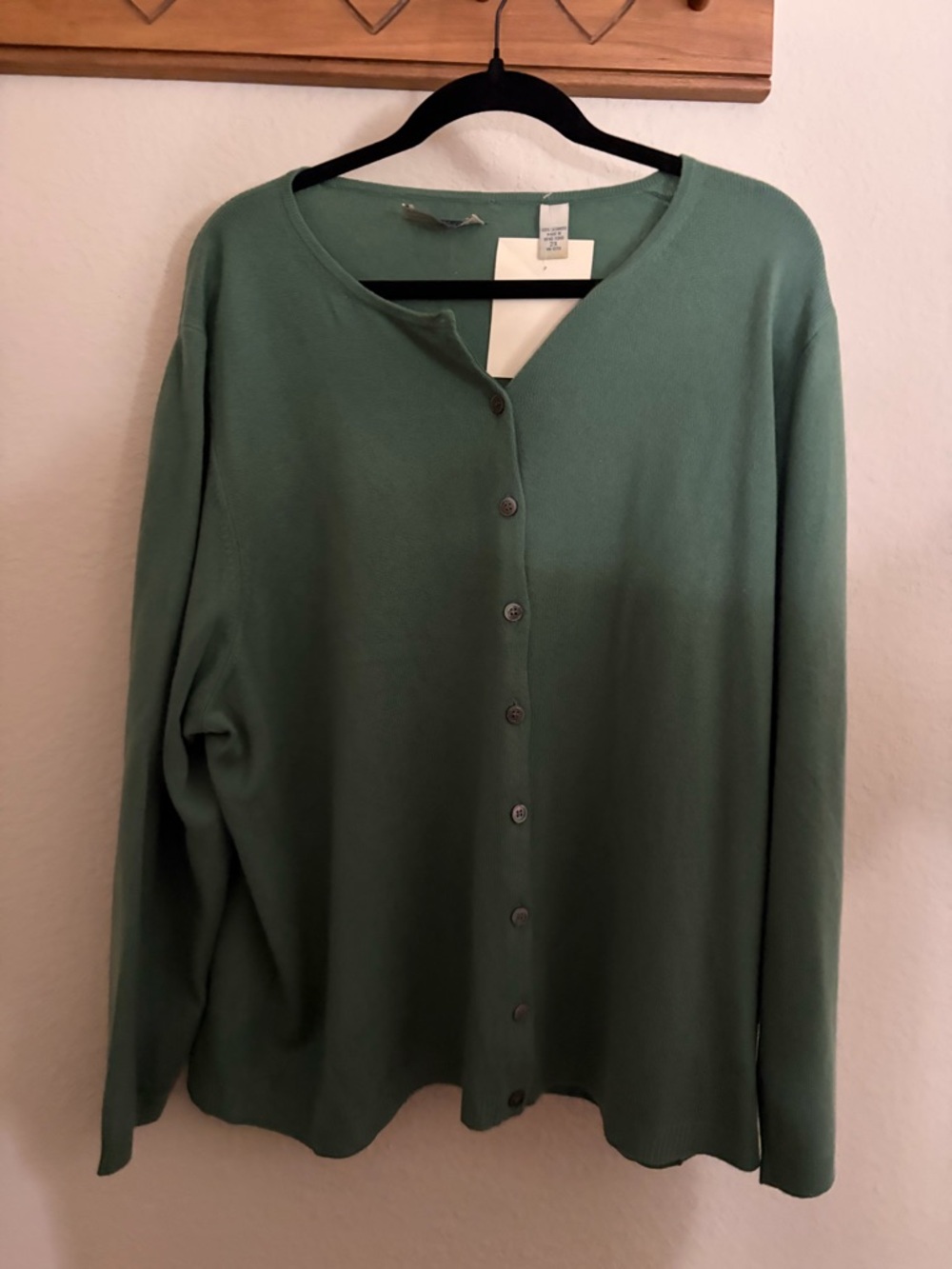 Classic Green Button-Front Women’s Top